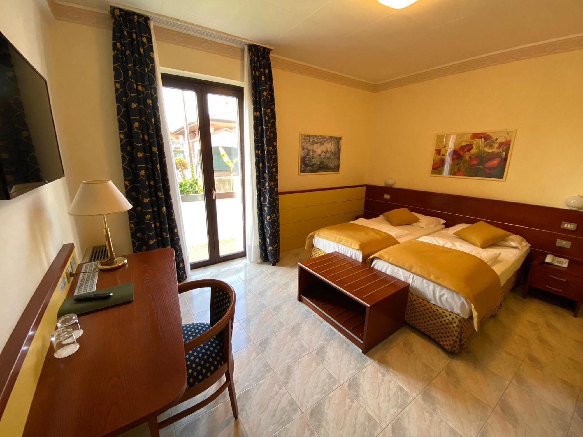 Hotel Villa Olivo Resort 3S Bardolino Extérieur photo