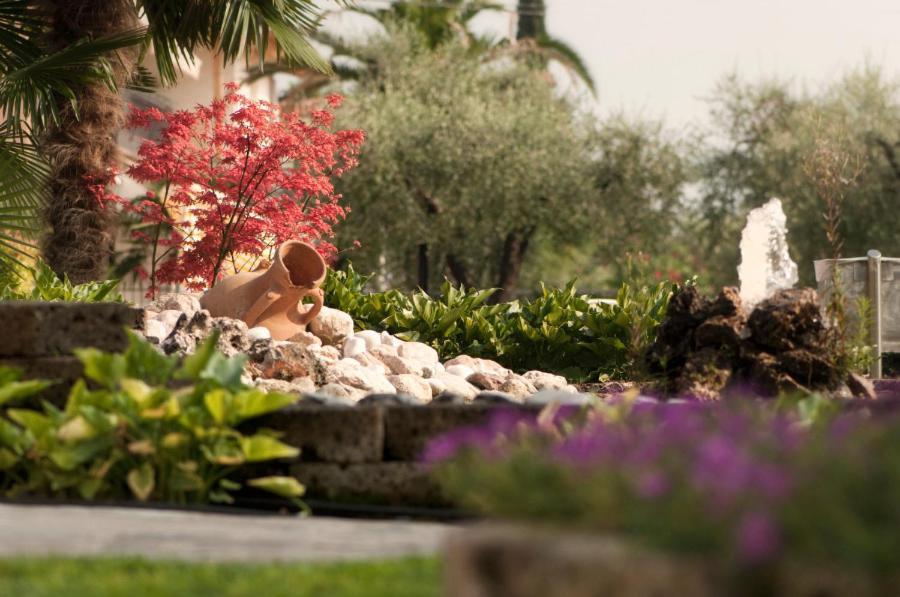 Hotel Villa Olivo Resort 3S Bardolino Extérieur photo