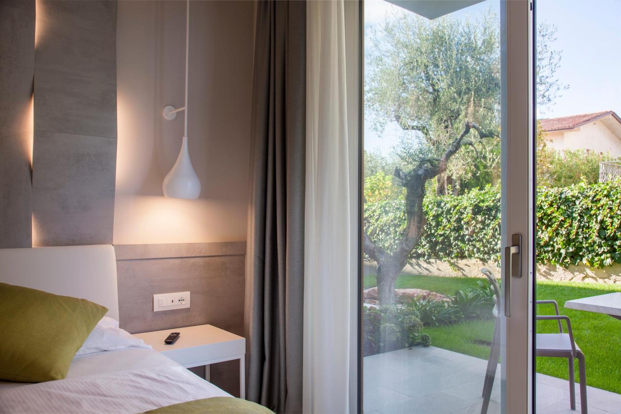 Hotel Villa Olivo Resort 3S Bardolino Chambre photo